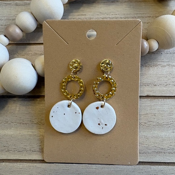 The Ellies - Shade Fleckled Snowflake - Handmade Earrings - Picture 1 of 5